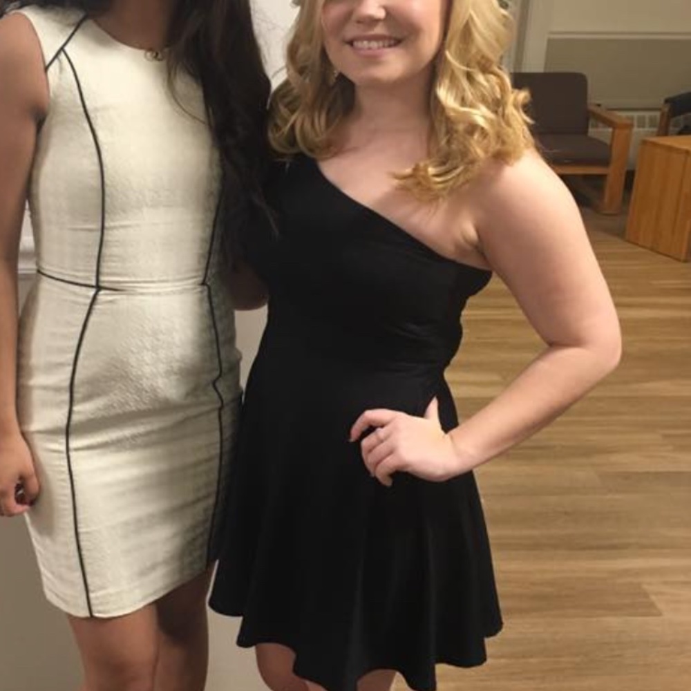 BEBE formal one shoulder dress- A NEW YEARS DREAM DRESS